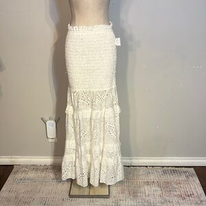 86. Chic White Eyelet Cotton Maxi Skirt NWT size Small